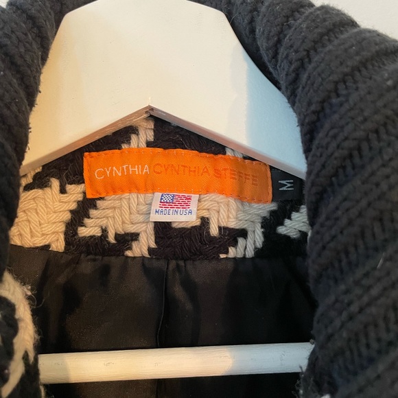 Cynthia Steffe Houndstooth Coat - Picture 4 of 4